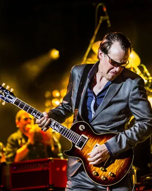 Joe Bonamassa Lincoln