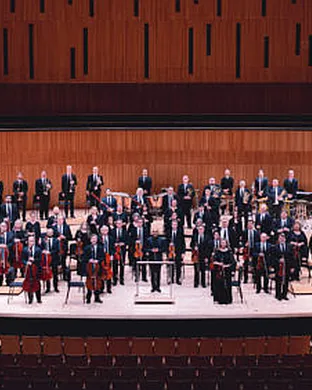 Omaha Symphony: JoAnn Falletta - Gershwin & Strauss